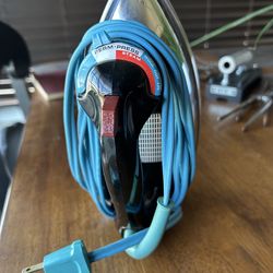 Vintage GE steam and dry iron