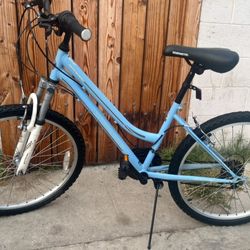 Road Master Granite Peak Mountain bike 24” tire size