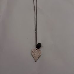 Silver Leaf Necklace With Green Jem