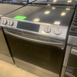 Samsung Slide -in Conversation Oven Electric Stove Stainless Steel Working Perfectly 4 Months Warranty 