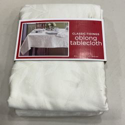 New Oblong Tablecloths And Gold Table Runner