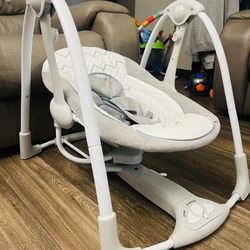 Baby swing