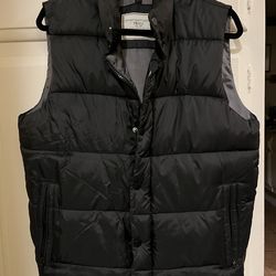 Old navy puffer vest jacket