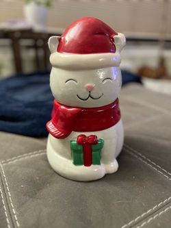 10 Strawberry Street Cat in a Santas Suit Christmas XMAS cat cookie jar.
