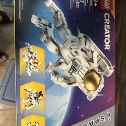 Astronaut Lego 2 sets