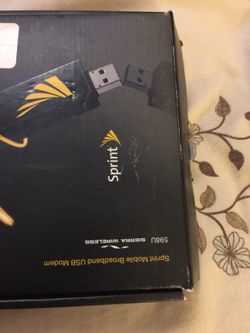 Sprint mobile broadband USB modem like new condition. 25$