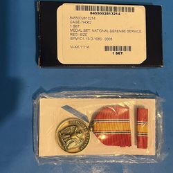 New Original U.S. National Defense Service Award Armed Forces Full Size Medal