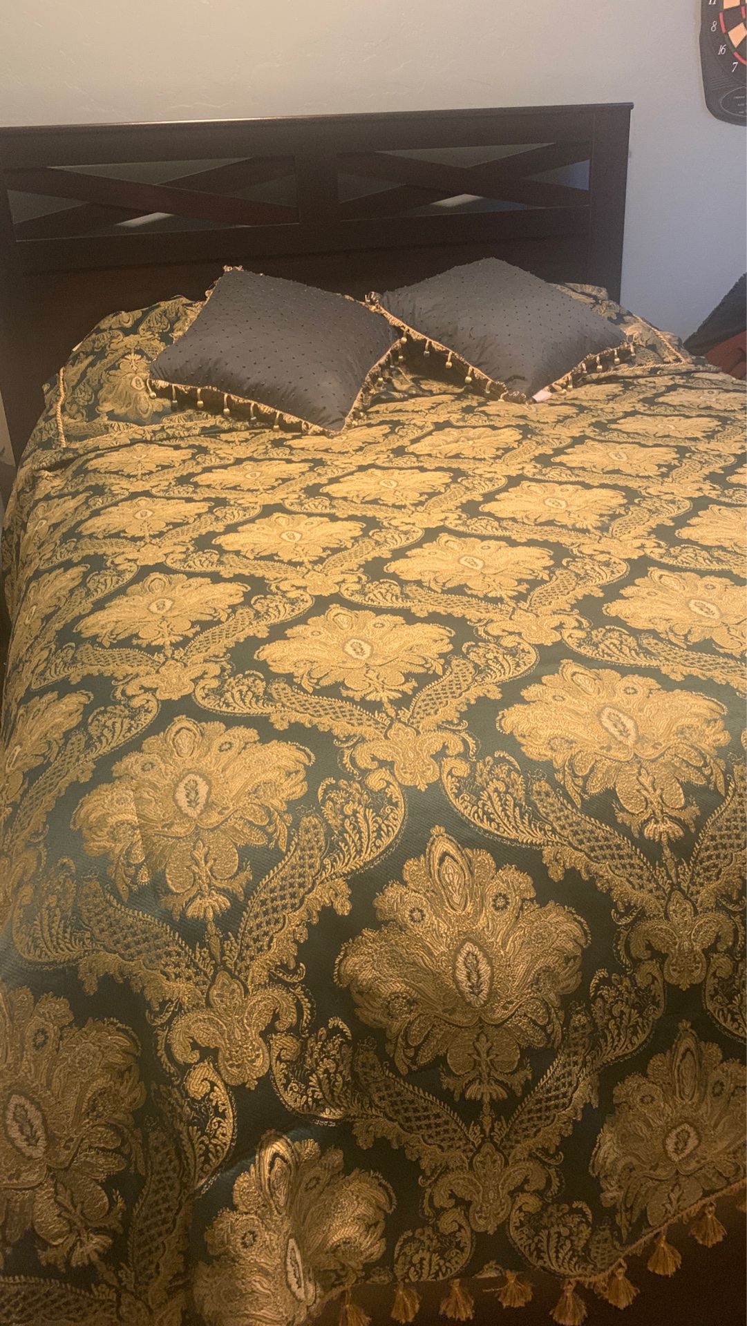 Queen Comforter Set