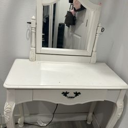 vintage vanity