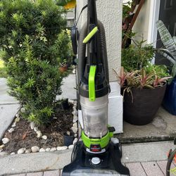 Bissel Power Force Vaccum 