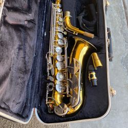 Conn 20M Alto Saxophone USA Made Nice Playing Condition Huge Sound