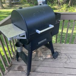Traeger Ironwood 650 - Must Go. Make Offer 