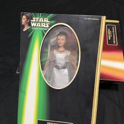 Princess Leia – 1999 Portrait Edition (Ceremonial Gown) – Star Wars Collector Doll