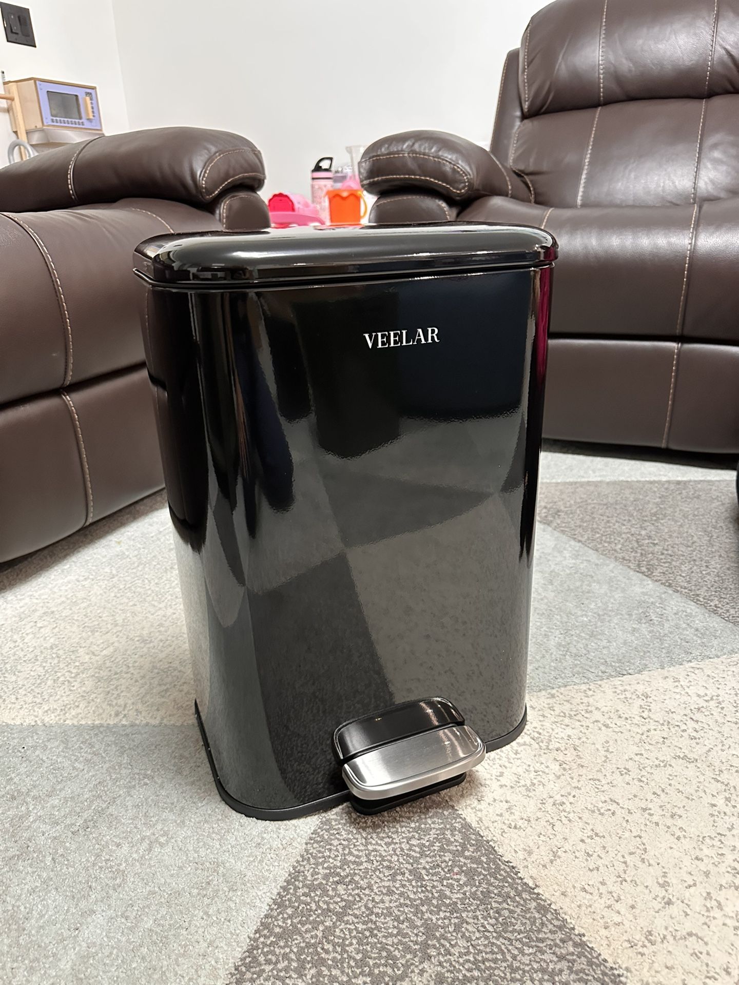 5 Gallon Bathroom Trash Can - Room Step Garbage Can with Lid, Stainless Steel Trash Bin for Kitchen Living Room Bedroom Commercial Restaurant Office (