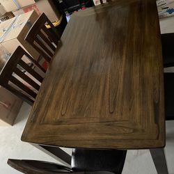 DINING ROOM TABLE SET (7 CN)