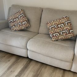 Ashley Furniture Reclining Sofa – Excellent Condition