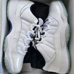 Jordan 11 Low Legend Blue