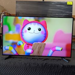 65 inch Samsung smart 4k beautiful tv comes with remote control shows great quality clear picture works perfect guaranteed