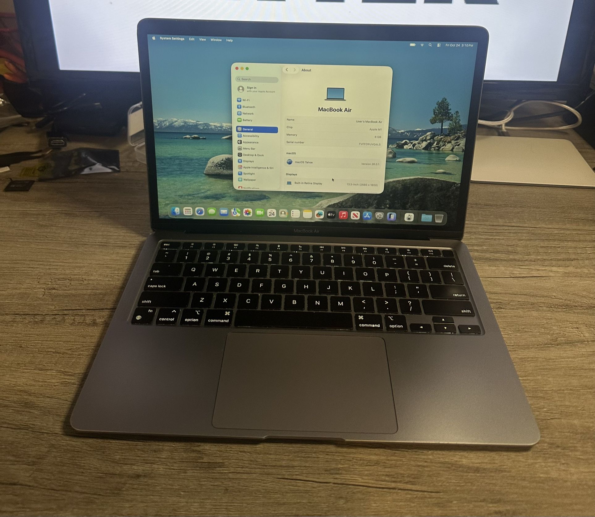 2020 13” MacBook Air: M1, 8GB RAM, 512GB SSD, New Battery