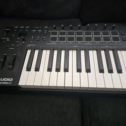 M Audio Pro Oxygen 25 Keyboard Controller