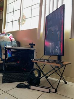 Samsung Odyssey G5 32” Curved Gaming Monitor + Logitech G Pro Superlight