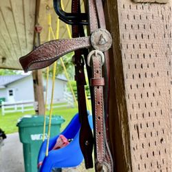 Leather Browband With Barrel Conchos