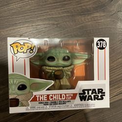 Funko Pop! Star Wars: The Mandalorian - The Child with Cup 378