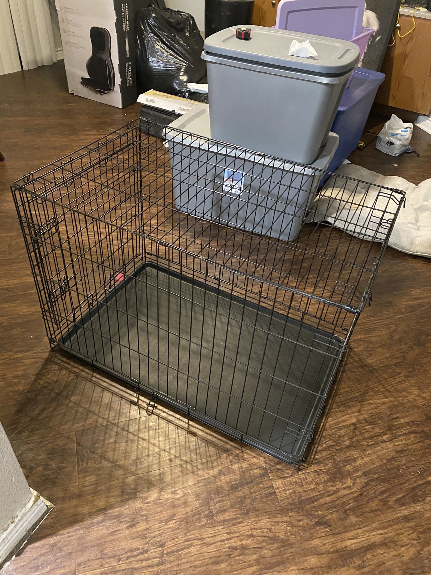 Medium dog Crate