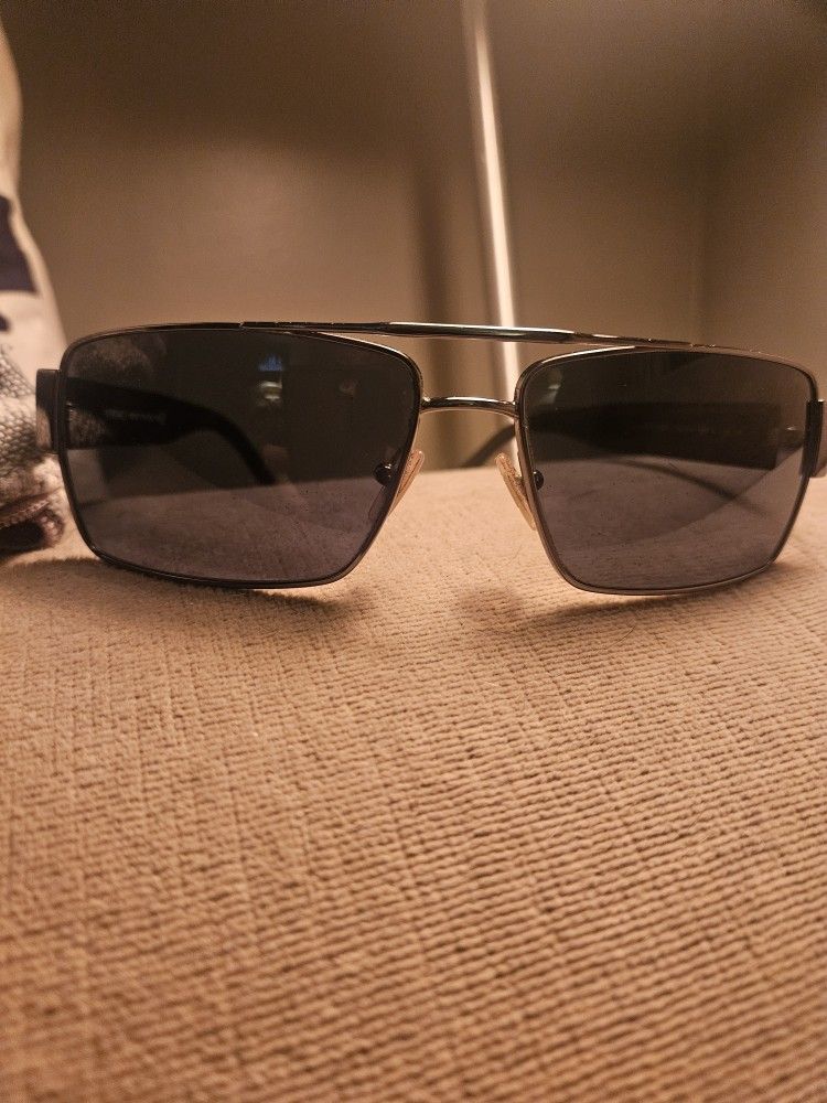 AUTHENTIC VERSACE SUNGLASSES! Made In Italy. Model #2075. No longer available. Unisex. Timeless