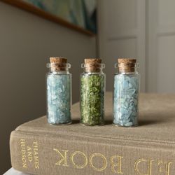 Mini Glass Jar Crystal Chips ( firm on price )