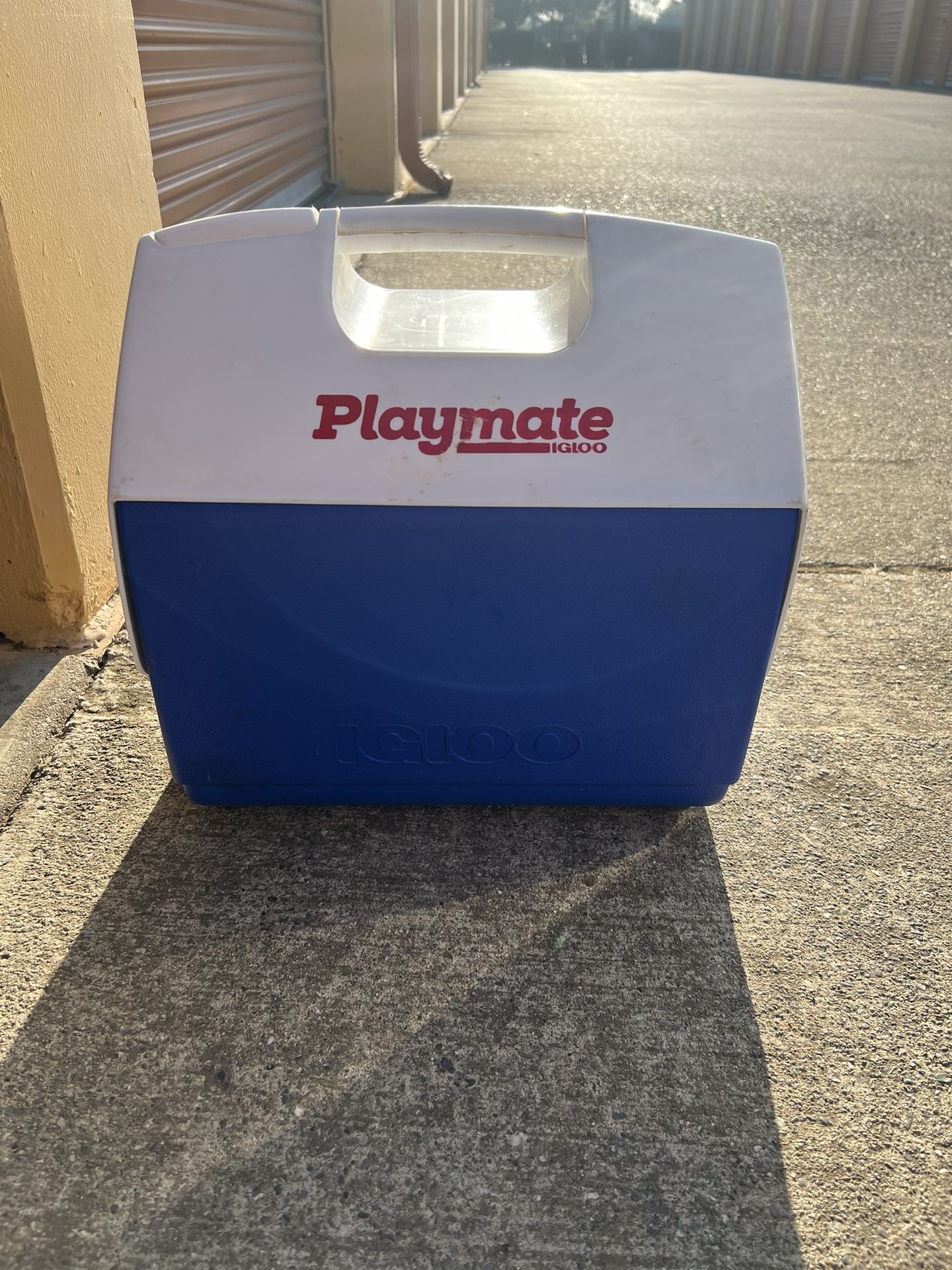 Playmate Ice Chest **BRAND NEW**