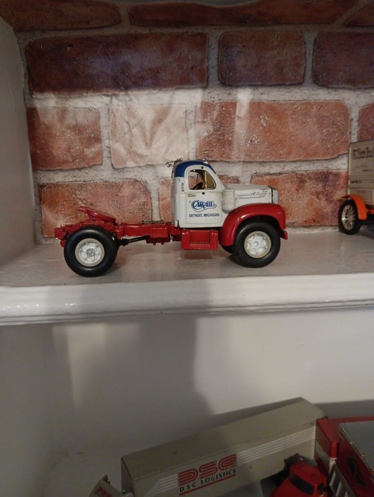 Carall Vintage Daycab