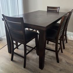 Dining Table Set