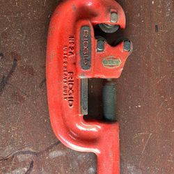 Pipe Cutter