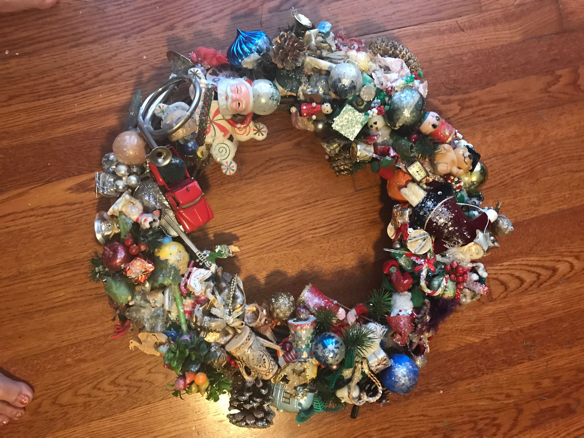 Artsy Holiday/Christmas Wreath