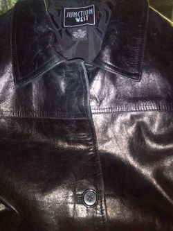 NEW BLACK LEATHER JACKET, LADIES SIZE M