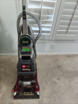 Carpet cleaner vacuum