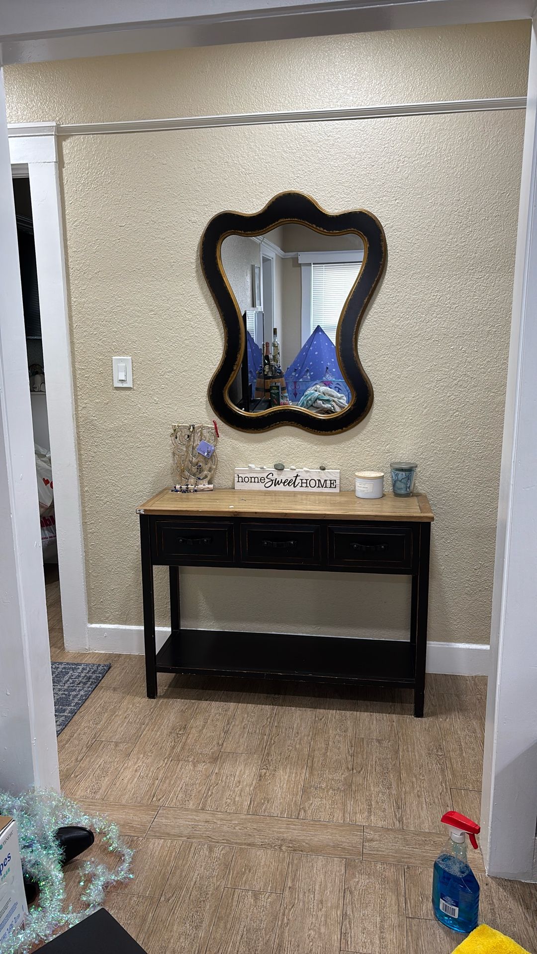 Distressed Table Console with 3 Drawers and mirror 