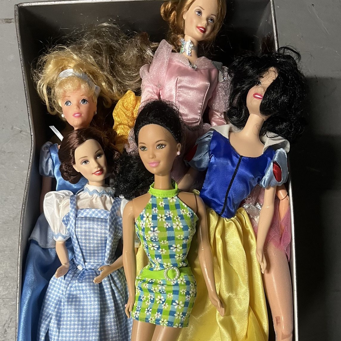 Box Of 20+ Barbies & Outfits