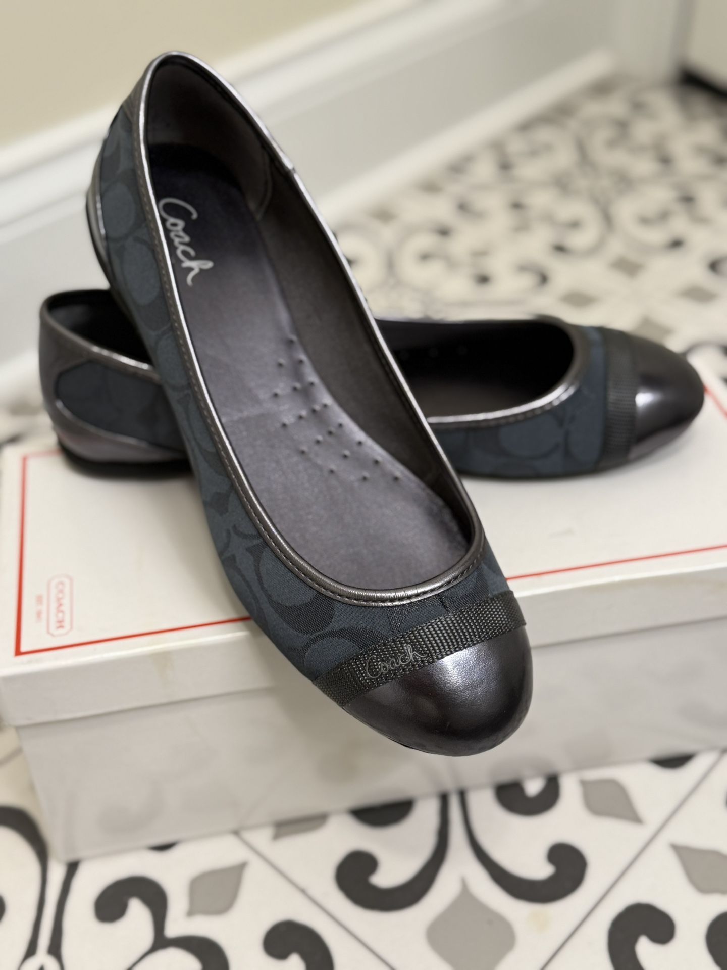 Women's Coach Flats Brand new (Cecile)