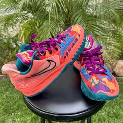 Nike Kyrie Irving 4 Low  1 World 1 People