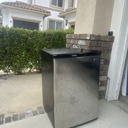 Kenmore Mini Fridge
