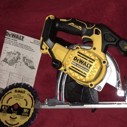 Dewalt Cordless 6.5 in.  Circular Saw DCS566j