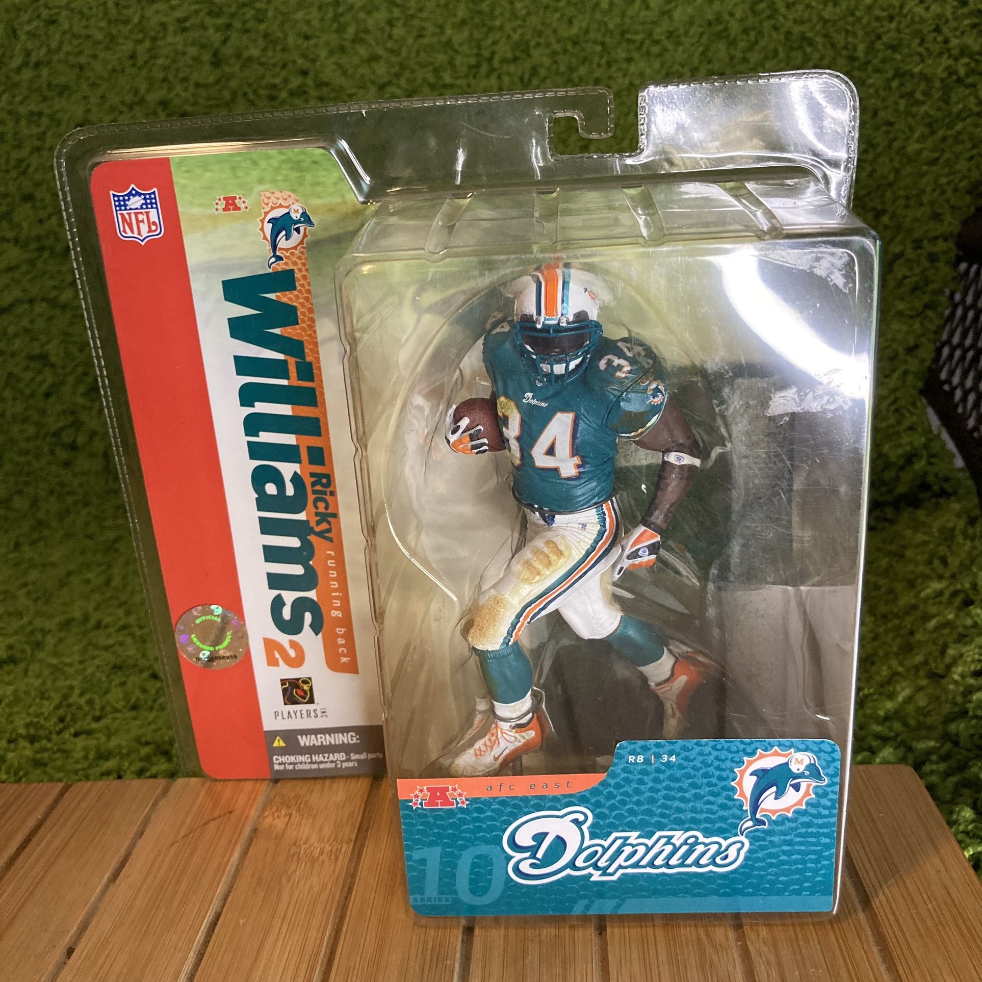 Mcfarlane Rickey Willams afc east running back Miami dolphins action figure 