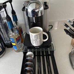 Nespresso vertuo With Pod Holder