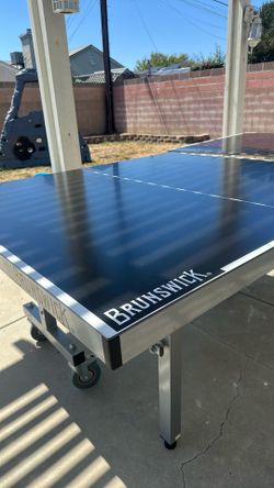 Brunswick ping pong table