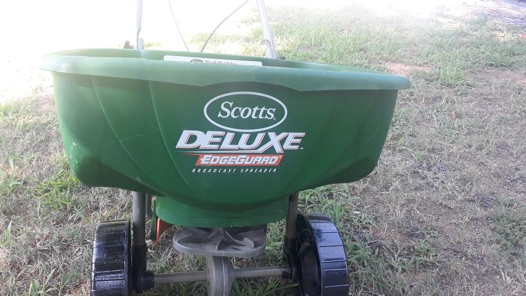 SCOTTS DELUXE EDGEGUARD WITH RATE SETTING