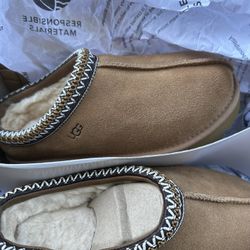 UGGS 