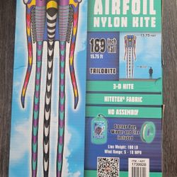GIANT AIRFOIL NYLON KITE

15.75 FEET
