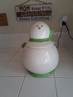 ⛄️Carrot Nose Snowman Cookie Jar⛄️
